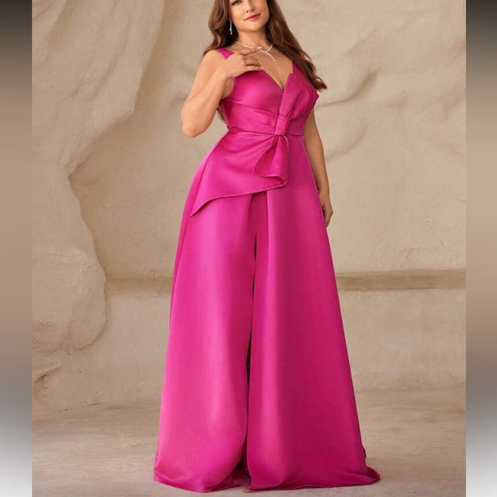 Fuchsia V-Neck Satin Evening Gown with Draped Bow and Slit - Picture 6 of 7